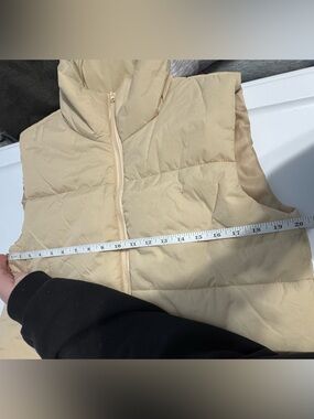 Tan Puffer Crop Jacket w/Collar; Shein - Large NWT